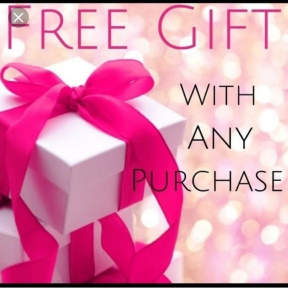 💜FREE GIFT WITH EACH PURCHASE 💜
